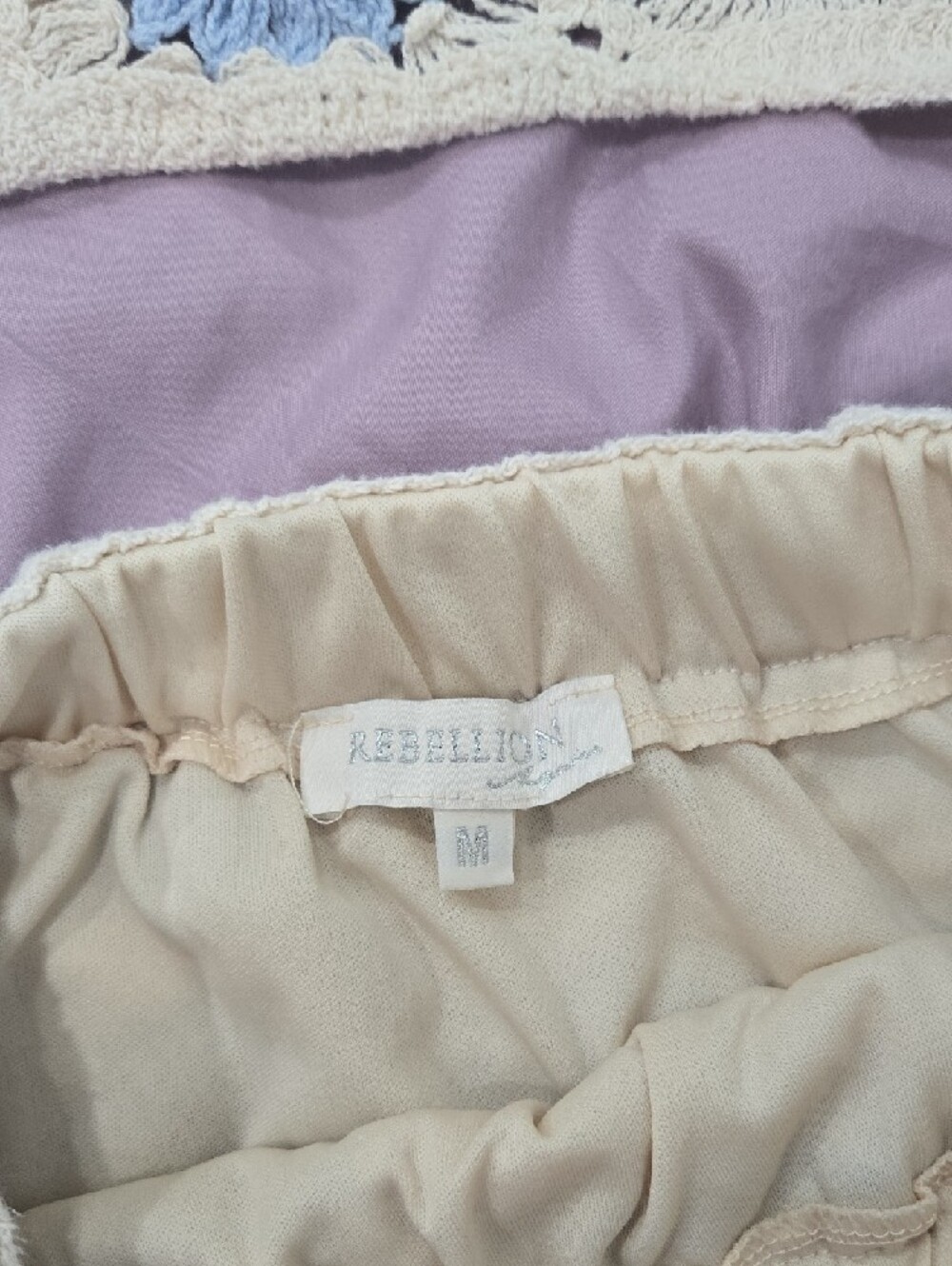 Blue/Cream Crochet crop top and skirt set - Picture 3 of 8